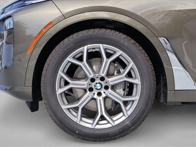2027 BMW X7 - $95,200