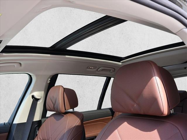 2027 BMW X7 - $95,200