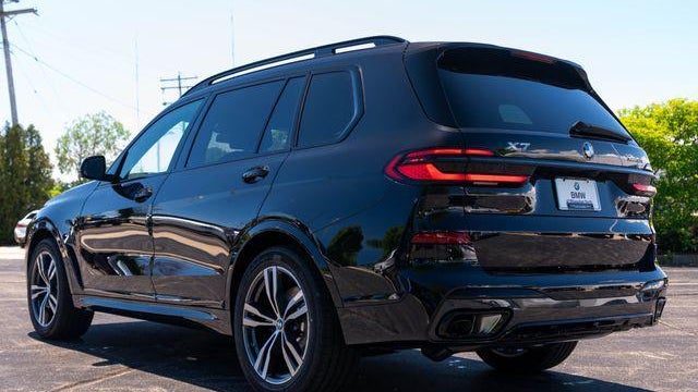 2027 BMW X7 xDrive40i