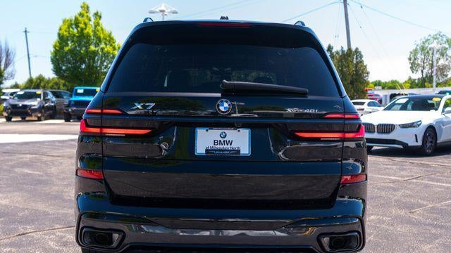 2027 BMW X7 xDrive40i