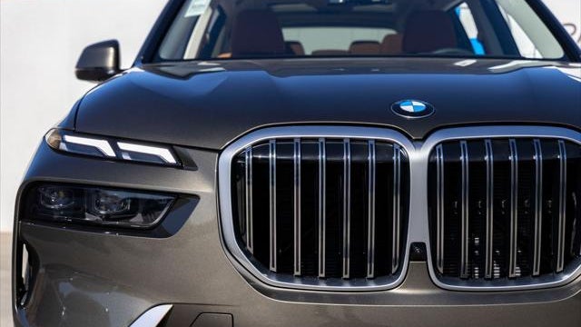 2027 BMW X7 xDrive40i