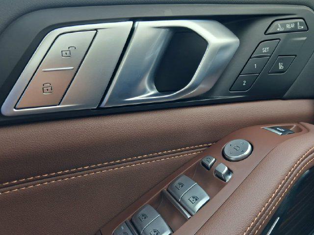 2027 BMW X7 - $95,143