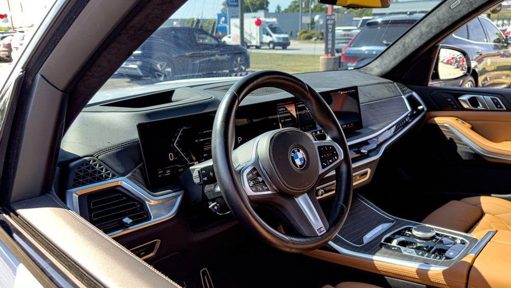 2024 BMW X7 xDrive40i