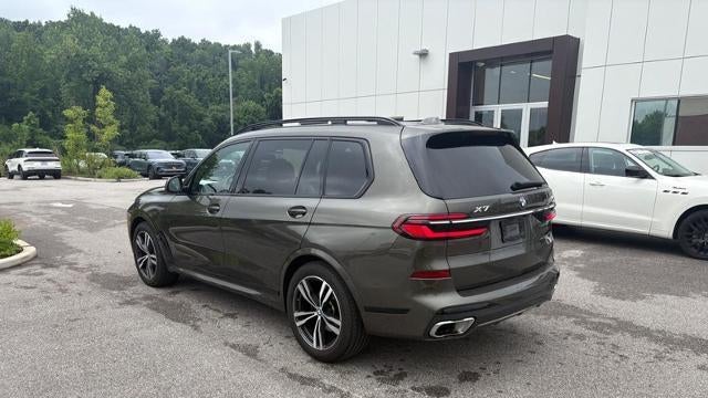 2025 BMW X7 xDrive40i