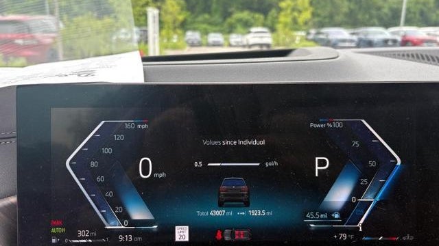 2025 BMW X7 xDrive40i