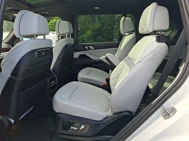 2026 BMW X7 - $86,094