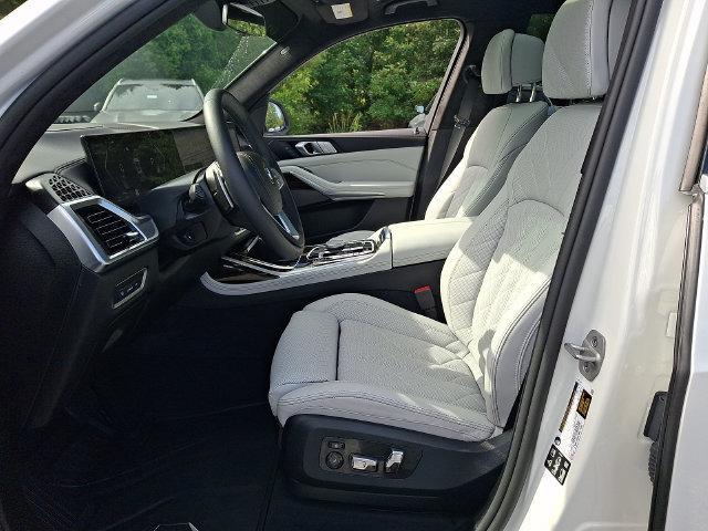 2026 BMW X7 - $86,094