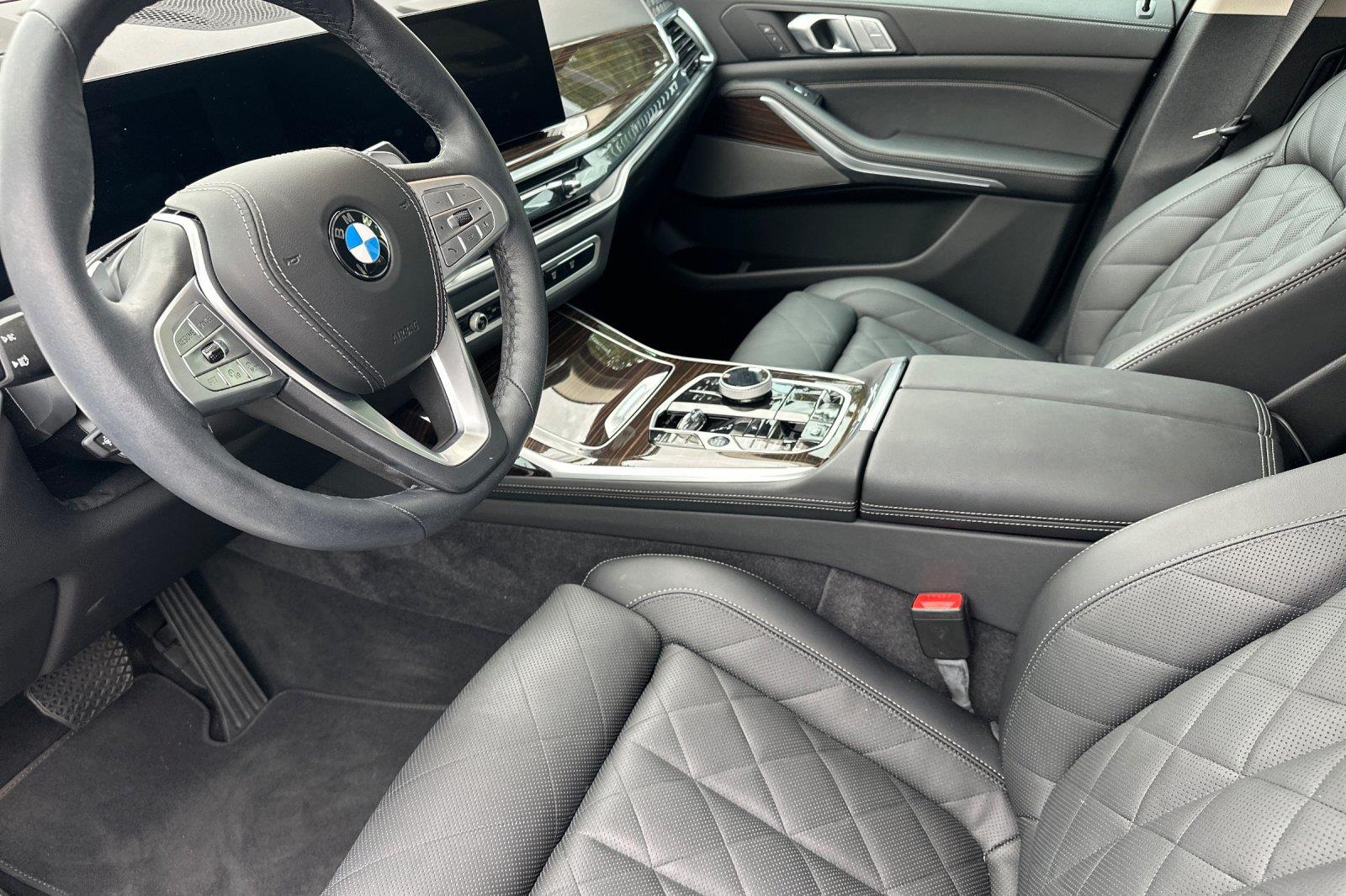 2026 BMW X7 - $75,750