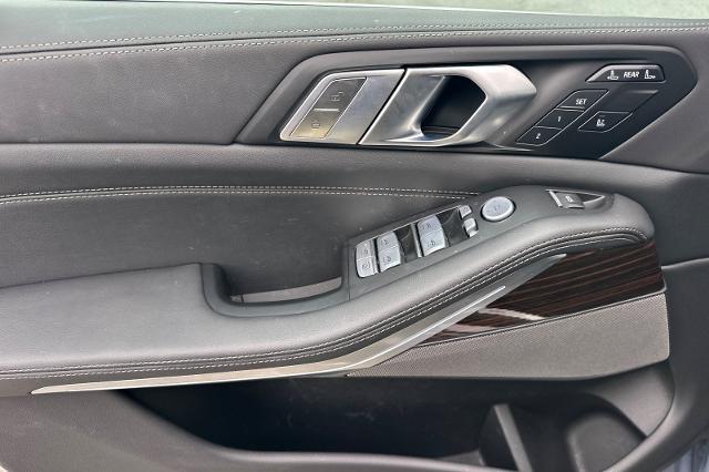 2026 BMW X7 - $74,275
