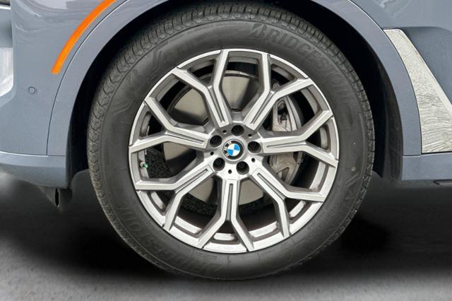 2026 BMW X7 - $74,275