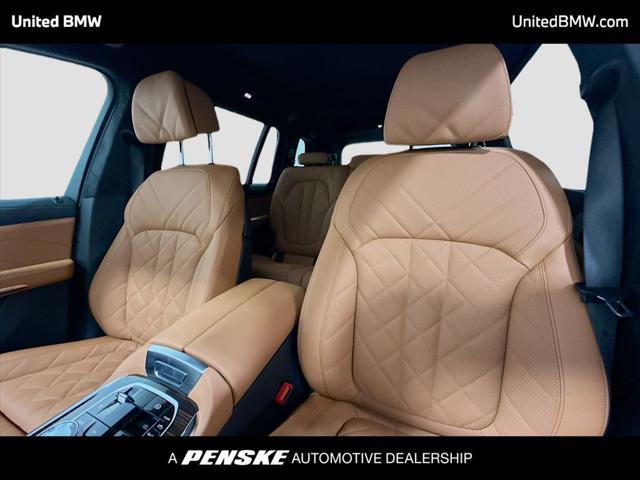2027 BMW X7 - $98,994