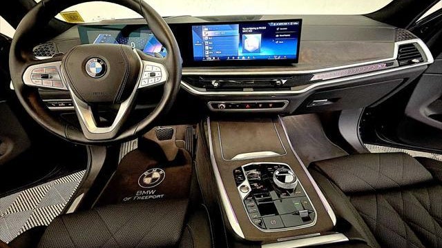 2024 BMW X7 xDrive40i