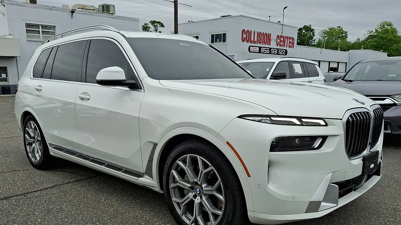 2025 BMW X7 xDrive40i