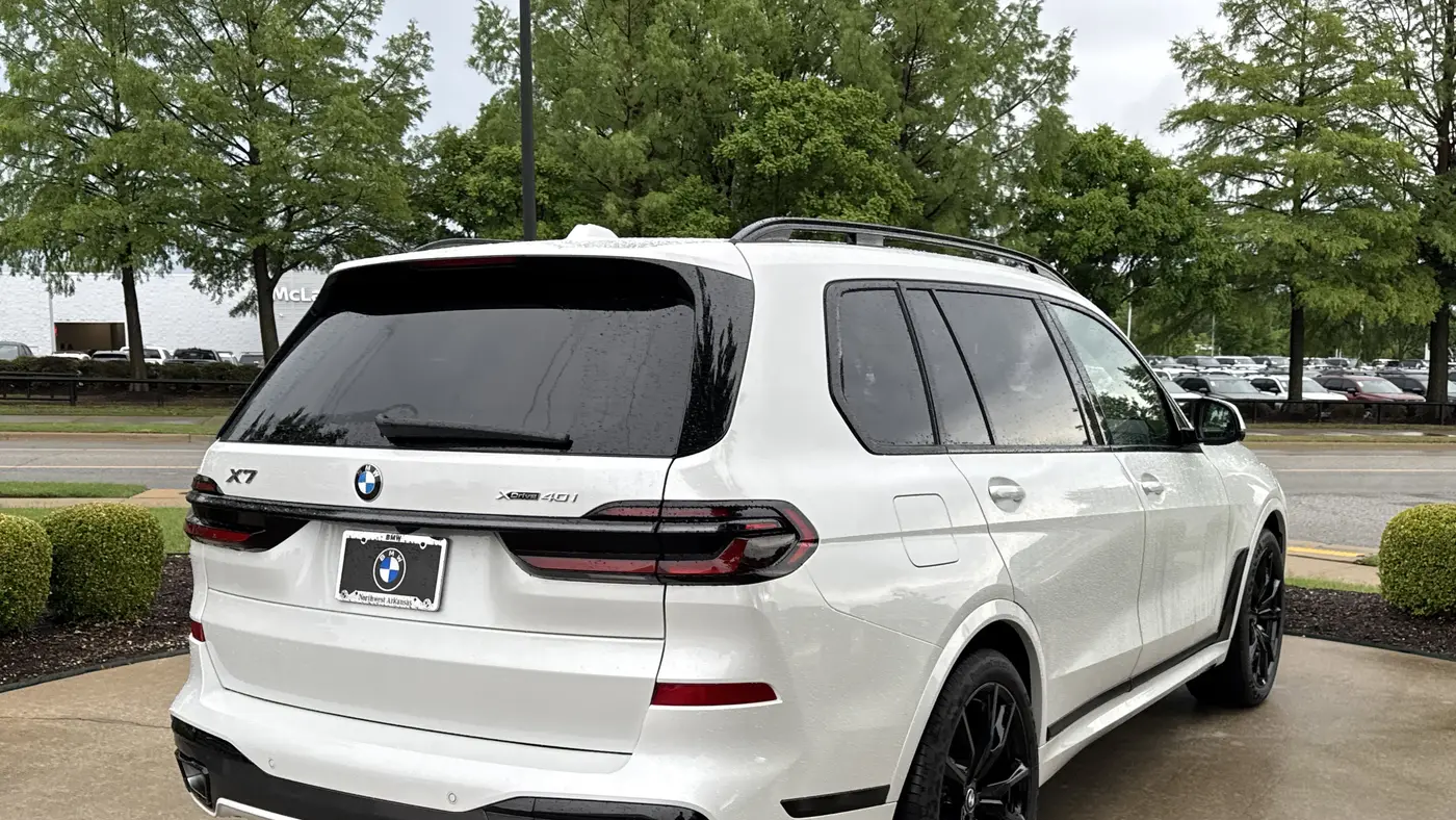 2027 BMW X7 xDrive40i