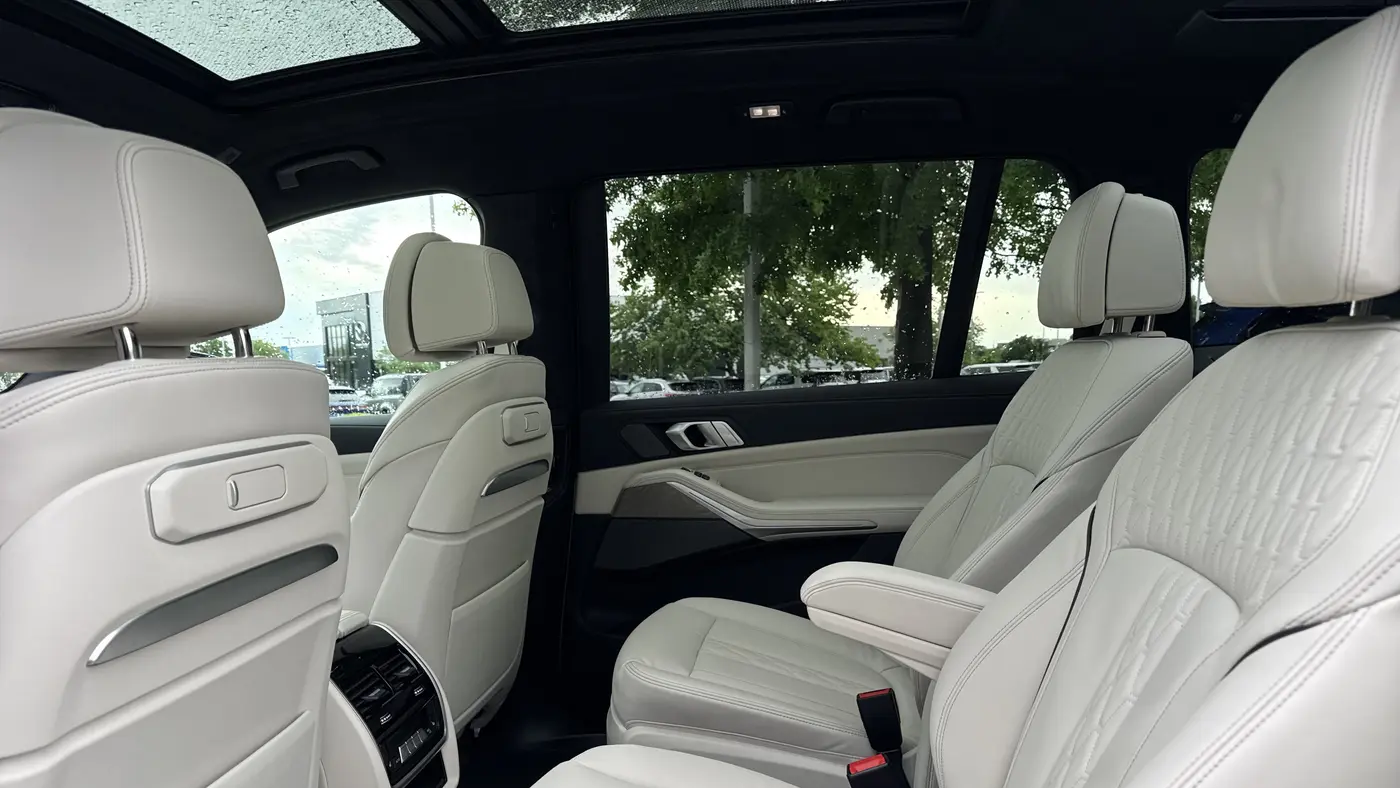 2027 BMW X7 xDrive40i