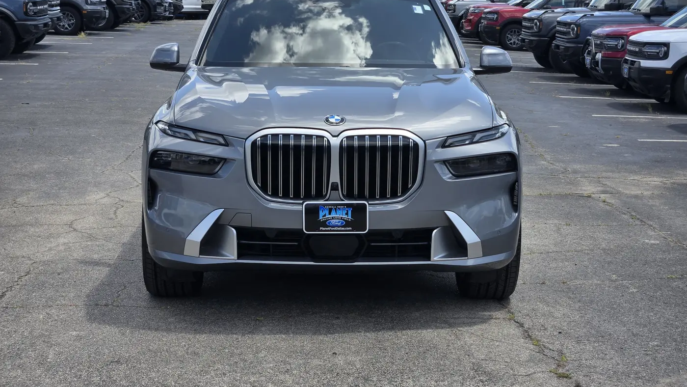 2023 BMW X7 xDrive40i