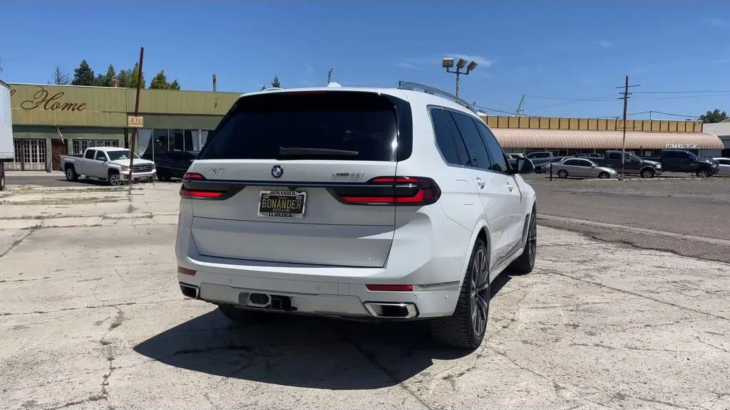 2024 BMW X7 xDrive40i