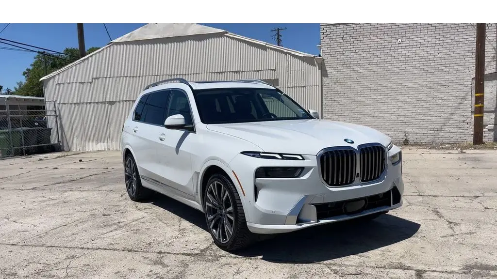 2024 BMW X7 xDrive40i