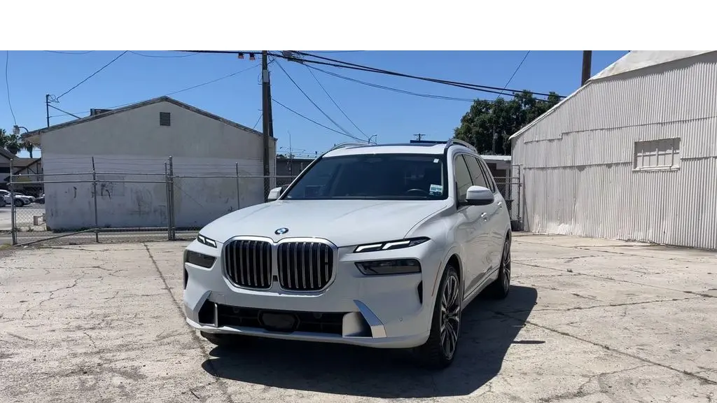 2024 BMW X7 xDrive40i
