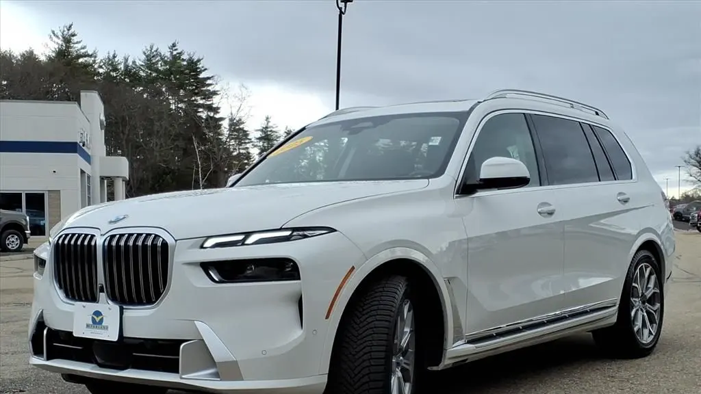 2025 BMW X7 xDrive40i
