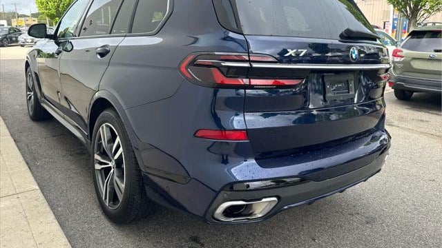 2026 BMW X7 xDrive40i