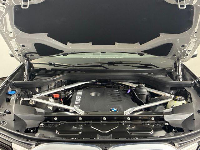 2026 BMW X7 - $83,925