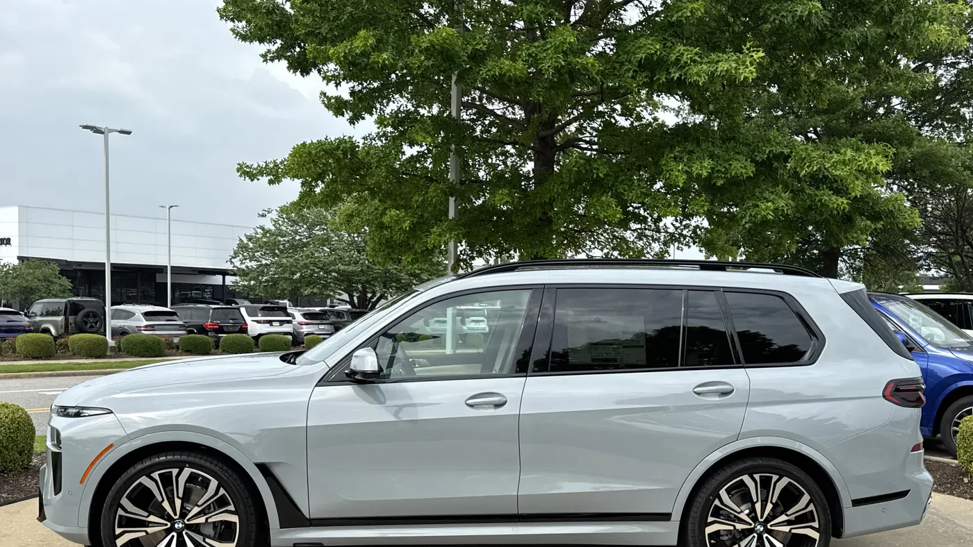 2027 BMW X7 xDrive40i