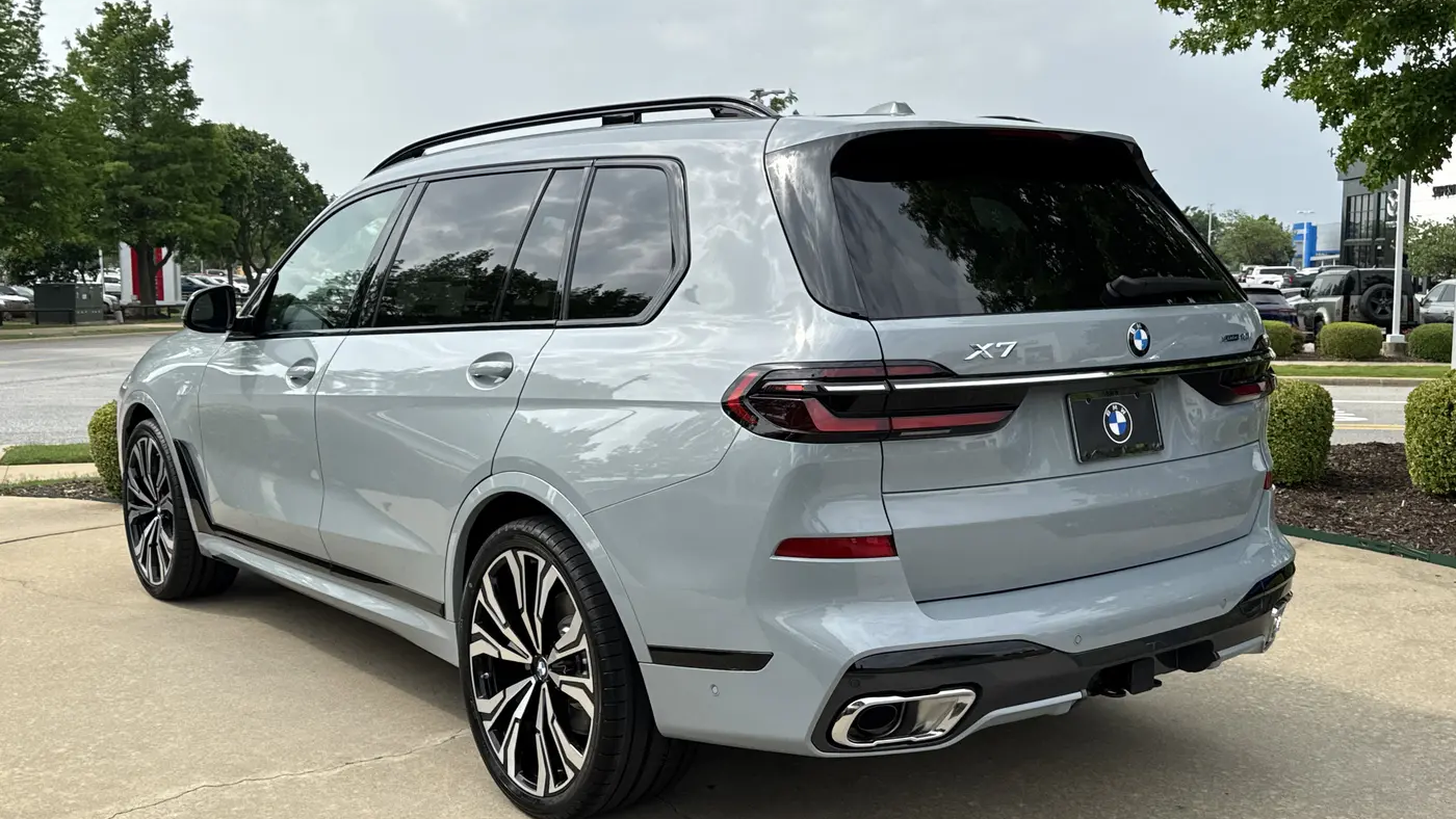 2027 BMW X7 xDrive40i