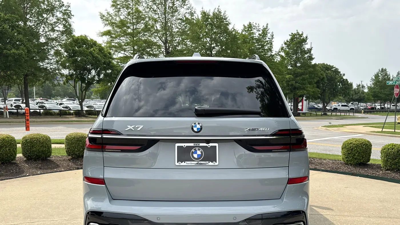 2027 BMW X7 xDrive40i