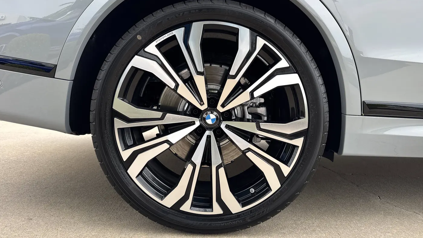 2027 BMW X7 xDrive40i