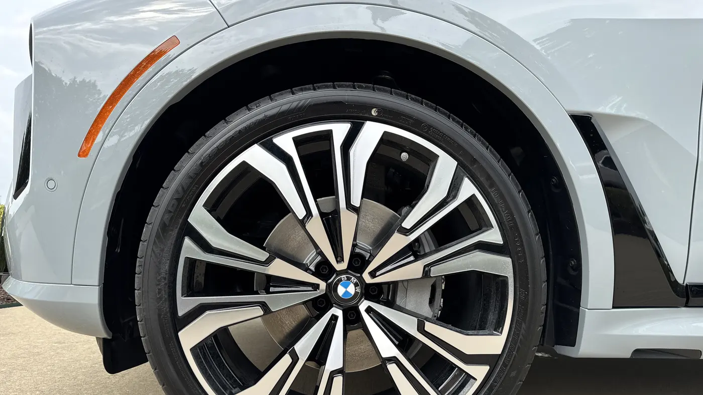 2027 BMW X7 xDrive40i
