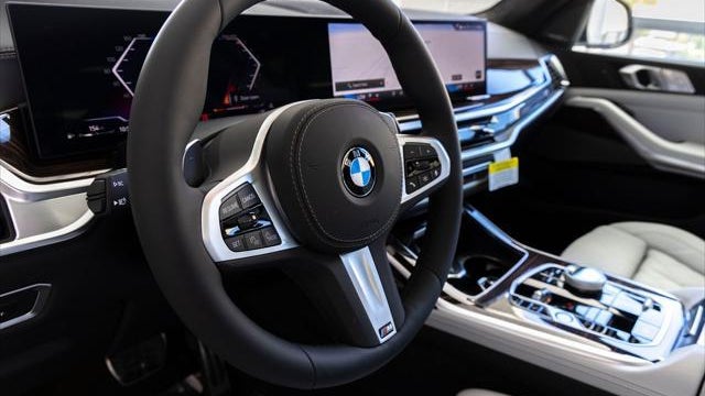 2027 BMW X7 xDrive40i