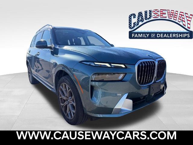 2023 BMW X7