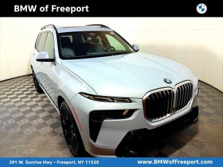 2024 BMW X7 with Brooklyn Grey Metallic Exterior