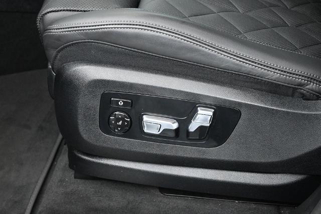 2024 BMW X7 - $54,085