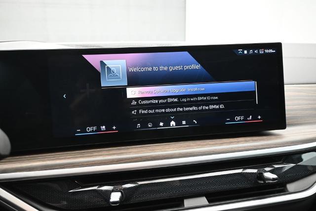 2024 BMW X7 - $54,085