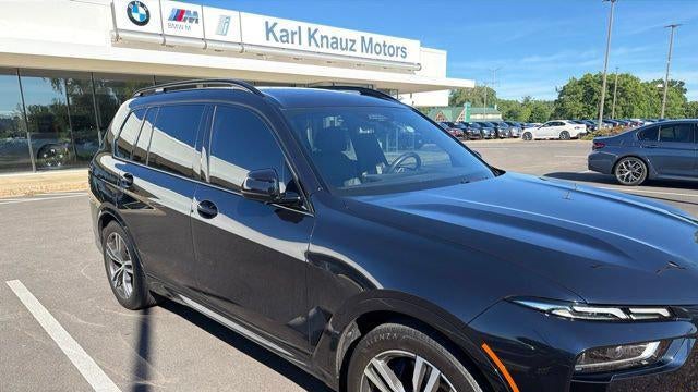 2025 BMW X7 xDrive40i