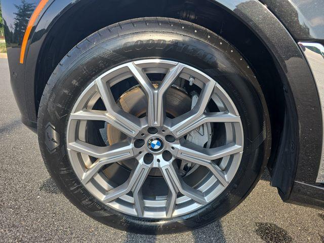 2026 BMW X7 - $64,997