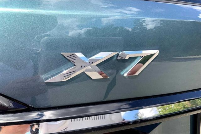 2026 BMW X7 - $77,777