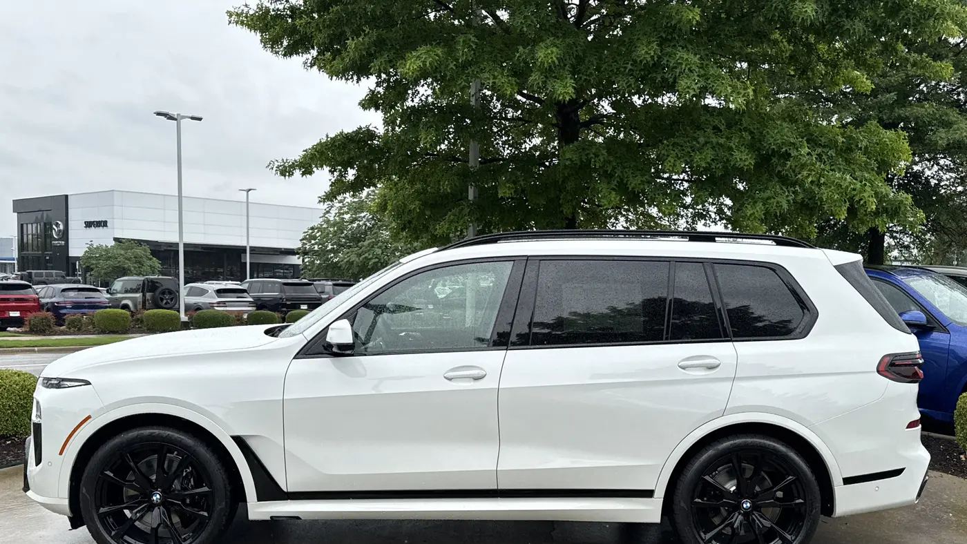 2027 BMW X7 xDrive40i