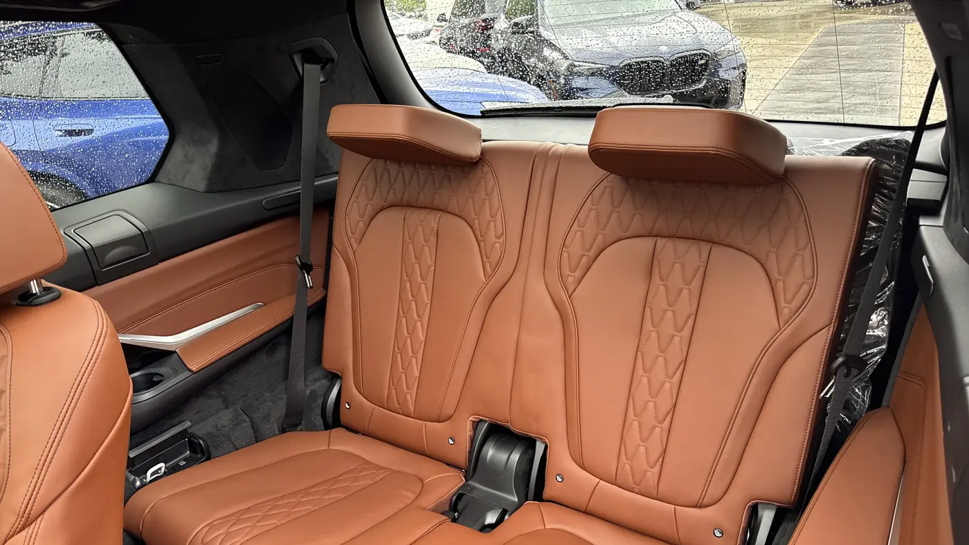 2027 BMW X7 xDrive40i