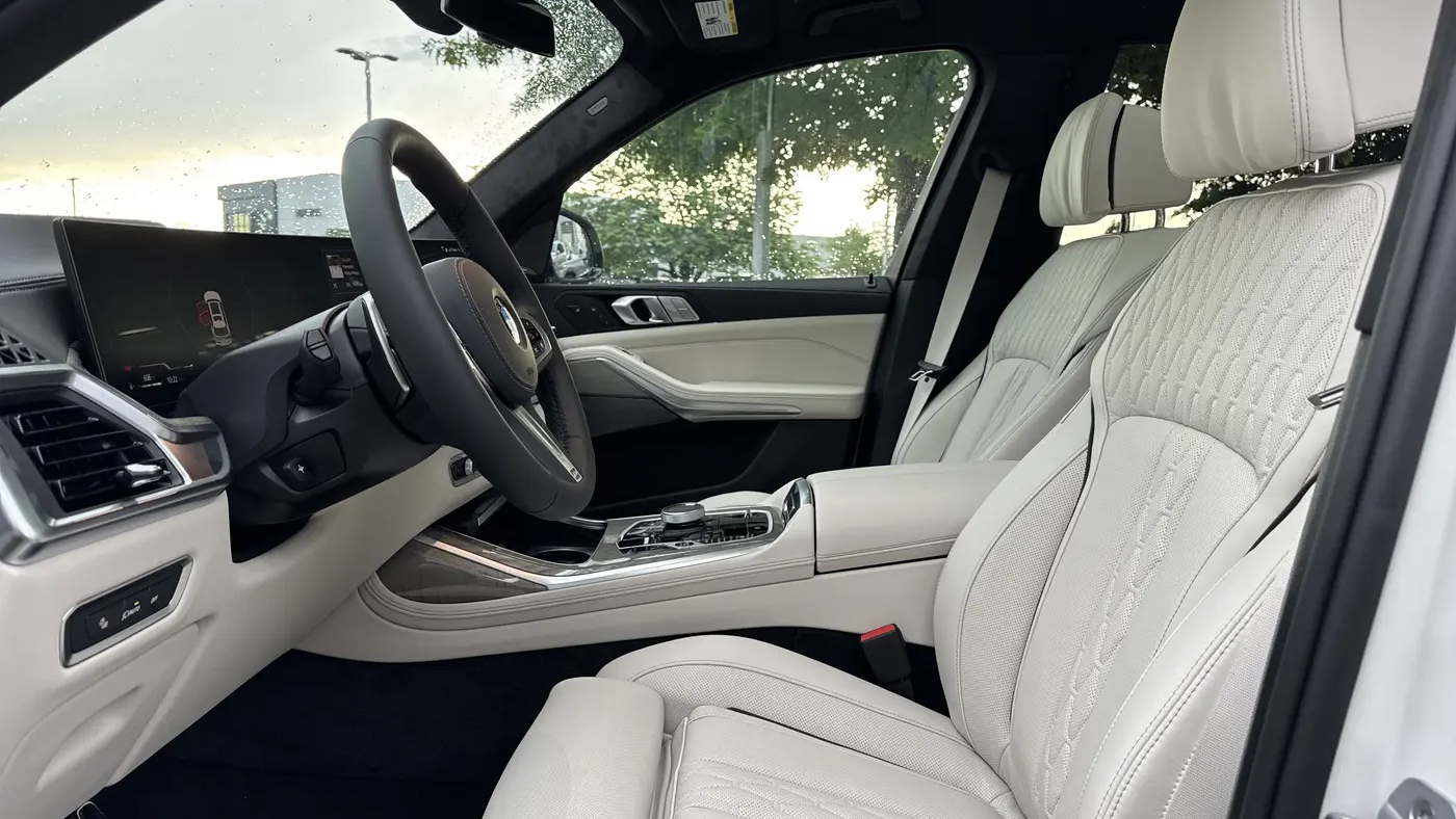 2027 BMW X7 xDrive40i