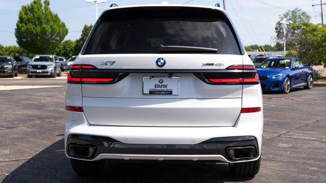 2027 BMW X7 xDrive40i
