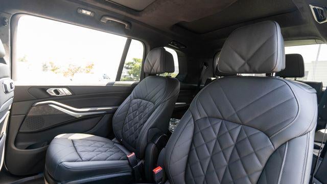 2027 BMW X7 xDrive40i