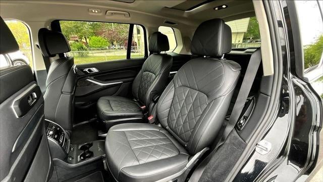 2023 BMW X7 xDrive40i