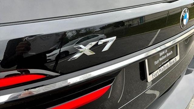 2023 BMW X7 xDrive40i