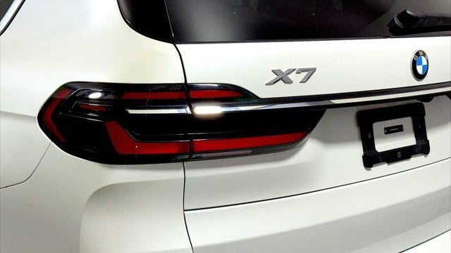 2024 BMW X7 xDrive40i