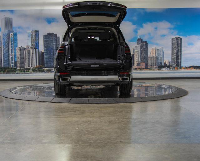 2026 BMW X7 - $75,407