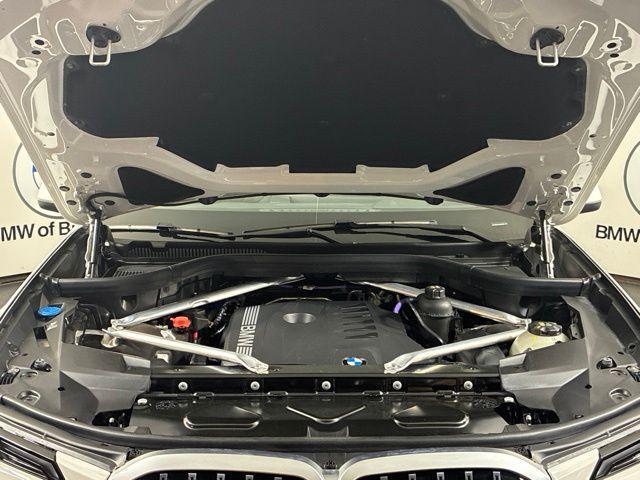 2026 BMW X7 - $83,194