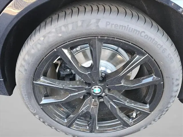2027 BMW X7 - $100,312